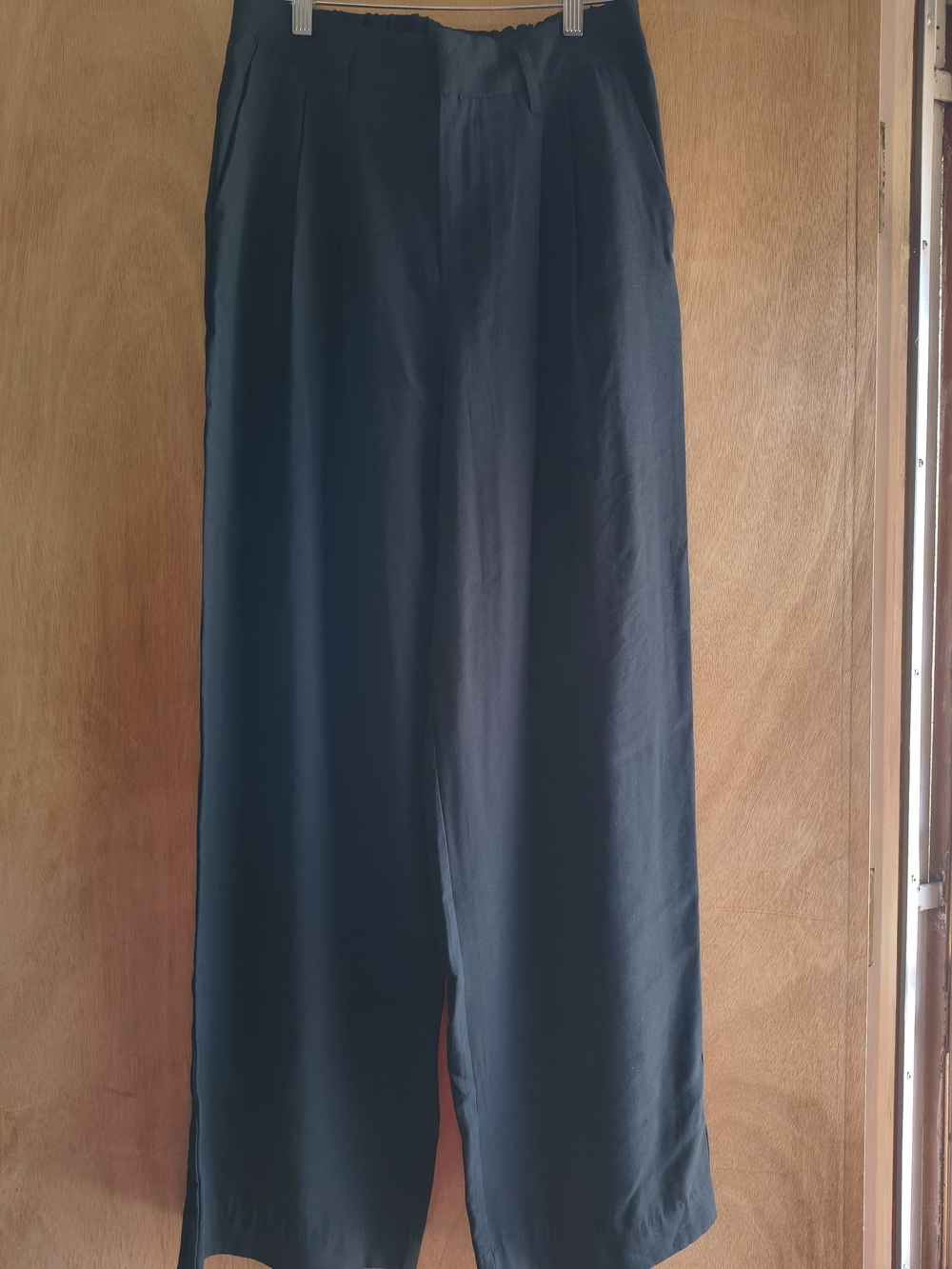 Wide-Leg Black Women's Pants – Effortless Everyday Style Size 6